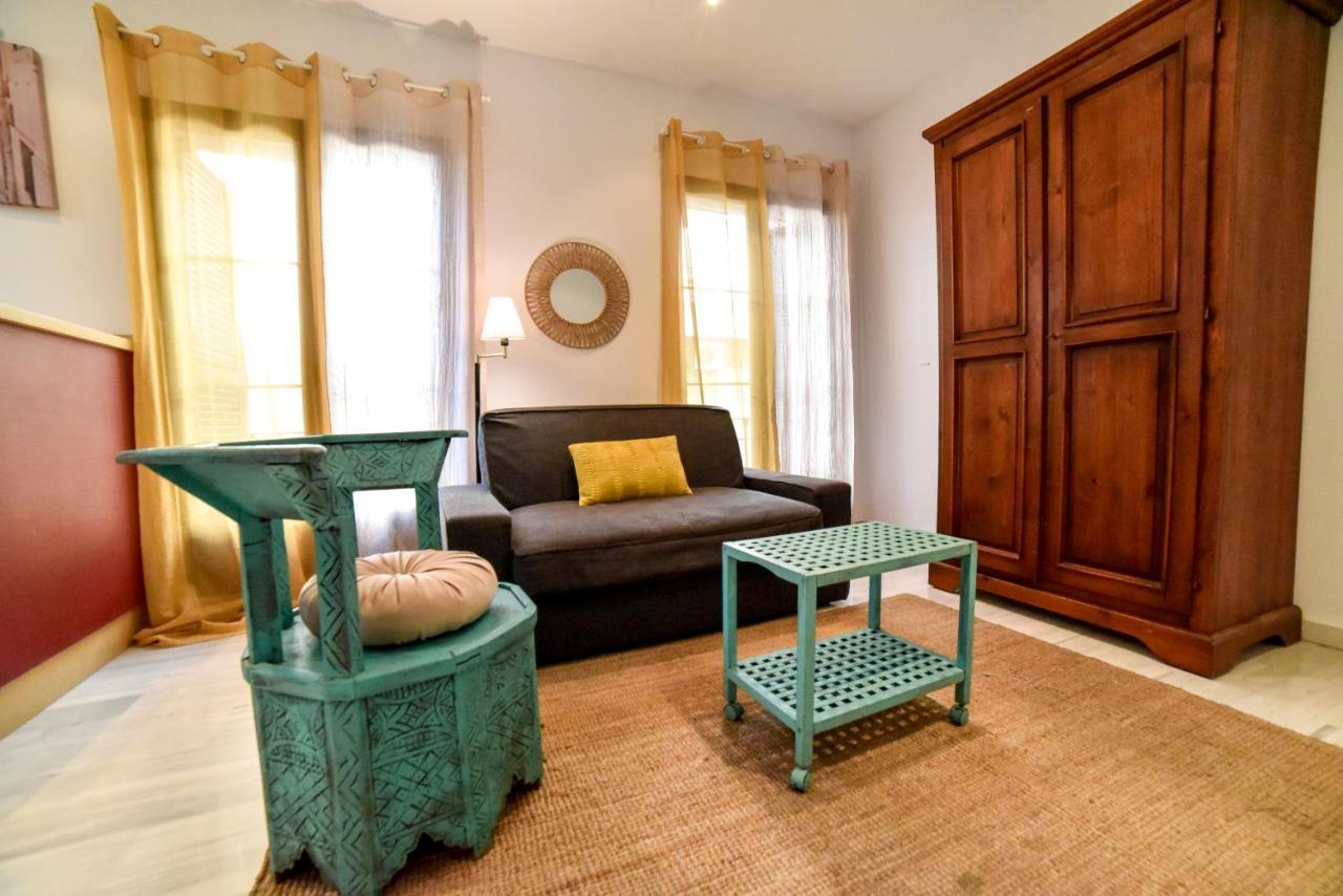 New! City Centre Apartment セビリア エクステリア 写真